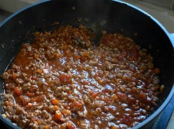 step6: 打開鍋蓋候用鹽與糖調整味道，肉醬就做好囉