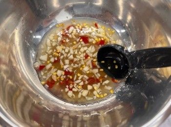 step3: 把所有材料拌勻至糖完全溶化即可。