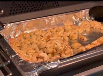 step9: 加入冰糖。