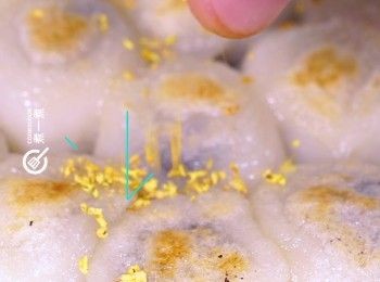 step5: 上碟後灑上桂花即成
Dish up and sprinkle sweet osmanthus. Done.