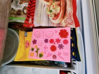 step5: 取出放涼後..放入冰格雪硬..