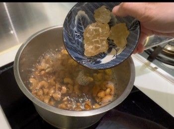 step13: 加入微量鹽吊味。