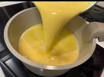 step11: 熄火後才加入粉漿，攪拌均勻。