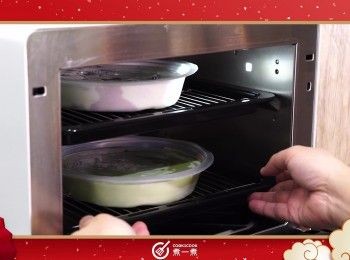 step13: 隔水蒸1小時或以蒸爐蒸1小時，蒸熟後放涼脫模
Steam for 1 hour in a wok or 1 hour in a steam oven. Let cool and demould.