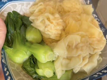 step5: 利用這空檔洗小棠菜，煮小棠菜和雲吞