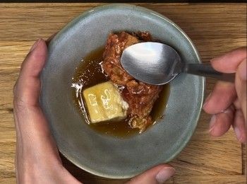 step2: 把醃料混合好。
Prepare the marinade.