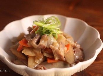 step5: 盛盤後再依照喜好放上青蔥就完成了。