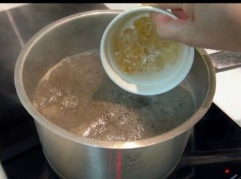 step4: 加入冰糖。