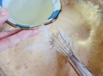 step7: 和油拌勻。