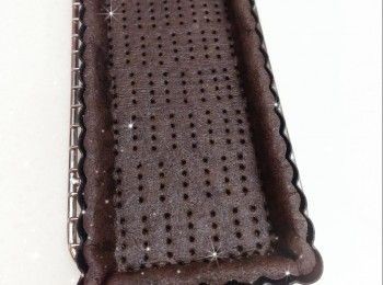 step4: 預熱5分鐘（160°），放中層，焗18-20分鐘，然後再焗1-2分鐘（220°）至表面金黃（調高溫度上色） 2. 用餘溫再焗3-5分鐘（餘溫可令<span class="group_1">撻皮</span>更上色和脆口），放涼，脫模，備用