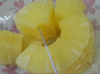 step2: 菠蘿(切粒)備用
