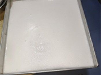 step12: 粉漿拌勻，倒入已掃油糕盆內，大火蒸15-20分鐘