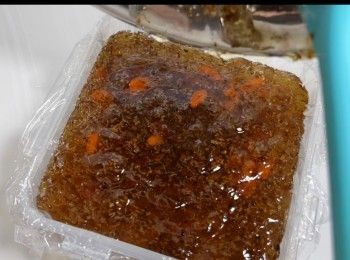 step9: 將桂花溶液倒入容器內，再放入雪櫃雪3小時。