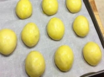 step15: 均勻掃上蛋液