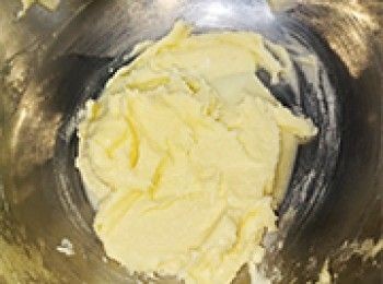 step4: 加入豬油攪拌均勻