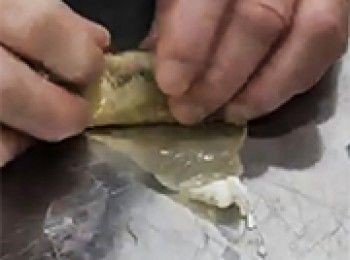 step23: [組合]尖端塗少許麵粉糊