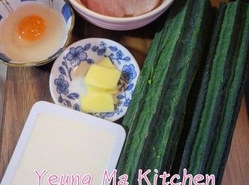 step1: 預備材料，忘記了浸泡元貝仔，如時間充足可預先浸泡一下，浸元貝仔的水留下備用，豆腐切件。