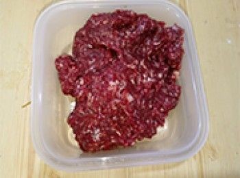 step4: 取出已腌過夜牛肉