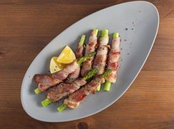 step3: 起鍋後灑上黑胡椒、放上檸檬即可。