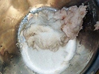 step6: 肥肉加入雞粉、糖拌勻