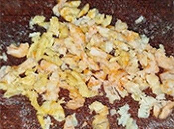 step15: <span class="group_4">餡料</span>蝦米洗淨浸軟，瀝乾水份