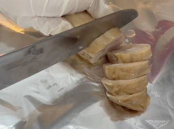 step5: 隔天取出雞卷切片享用