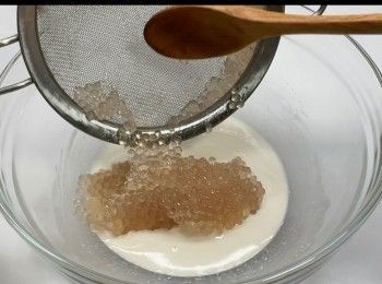 step5: 加入西米，攪拌均勻。