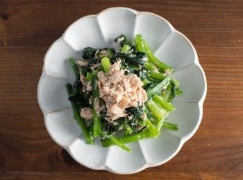 step4: 盛盤後再依照喜好撒上白芝麻就完成了。