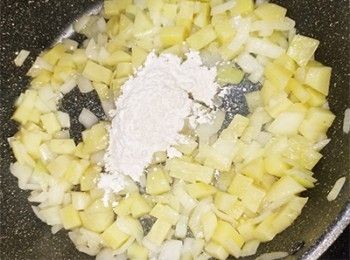 step8: 加入麵粉，推勻