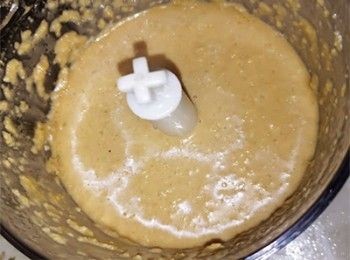 step2: 所有<span class="group_2">醃料</span>放入攪拌機，
攪打成汁