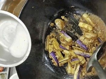 step15: 生粉水埋芡即可