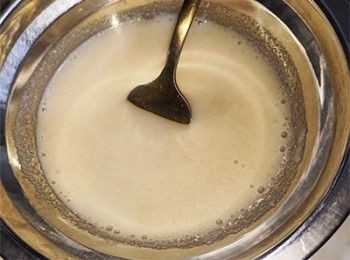 step1: <span class="group_1">材料A</span>隔水加熱坐溶魚膠粉