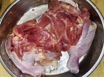 step1: 雞肶改薄，上半截骨裁走