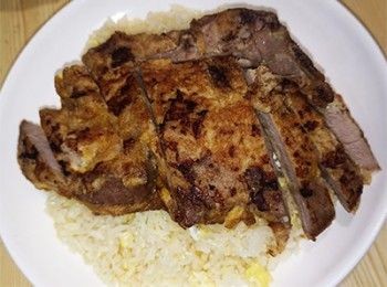 step20: [組合] <span class="group_2">豬扒</span>切件放炒飯上