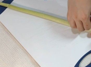 step2: 西芹去除纖維，切去頭部，切粒，切碎