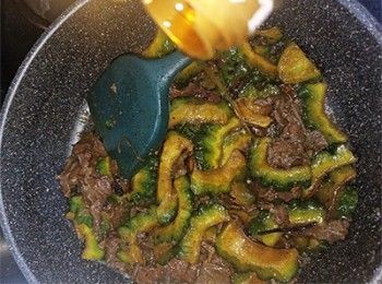 step13: 加入麻油炒勻即可上碟