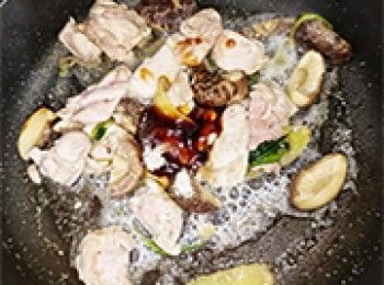 step16: 加入調味料炒香