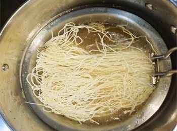 step11: 米粉大滾油炸脆