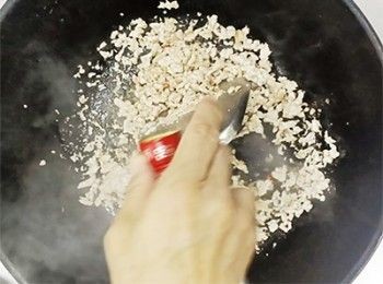 step5: 灒入紹興酒