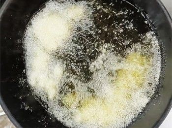step3: 燒熱油，炸至金黃