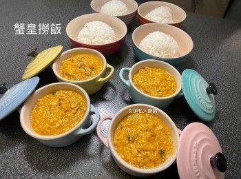 step5: 蟹皇適合撈飯/麵/伊面/烏冬/塗多士/炒菜……，蟹皇可加蟹醋添加風味，完成。