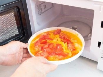 step8: 再以中火叮5分鐘即成