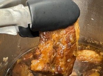step4: 功能「sauté 」按cancel，轉功能「Pressure Cook 」中文高壓烹飪，蓋蓋關閉，鍋蓋頂部有排壓制，先擰到 「Seal」上壓。