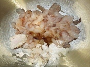 step1: 蝦及所有<span class="group_2">調味</span>放入盆內