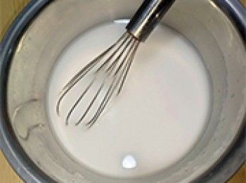 step5: 生粉加水拌勻