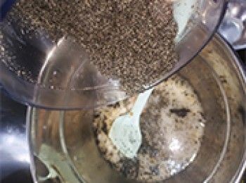 step12: 加入黑芝麻泥攪拌均勻