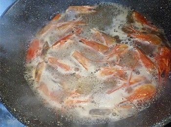 step17: 加入滾水，煮20分鐘