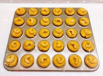 step7: 預熱5分鐘（160°），放中層，焗約20-30分鐘左右（至表面及底部金黃；時間視乎厚薄而定），放涼