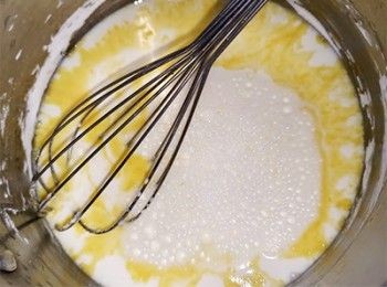 step2: 加入牛奶攪拌均勻