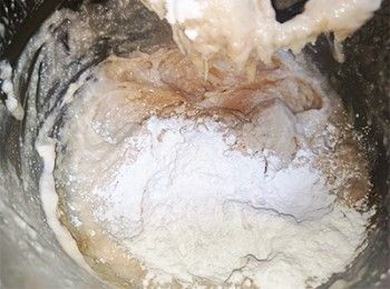 step7: 加入蕃薯粉拌勻